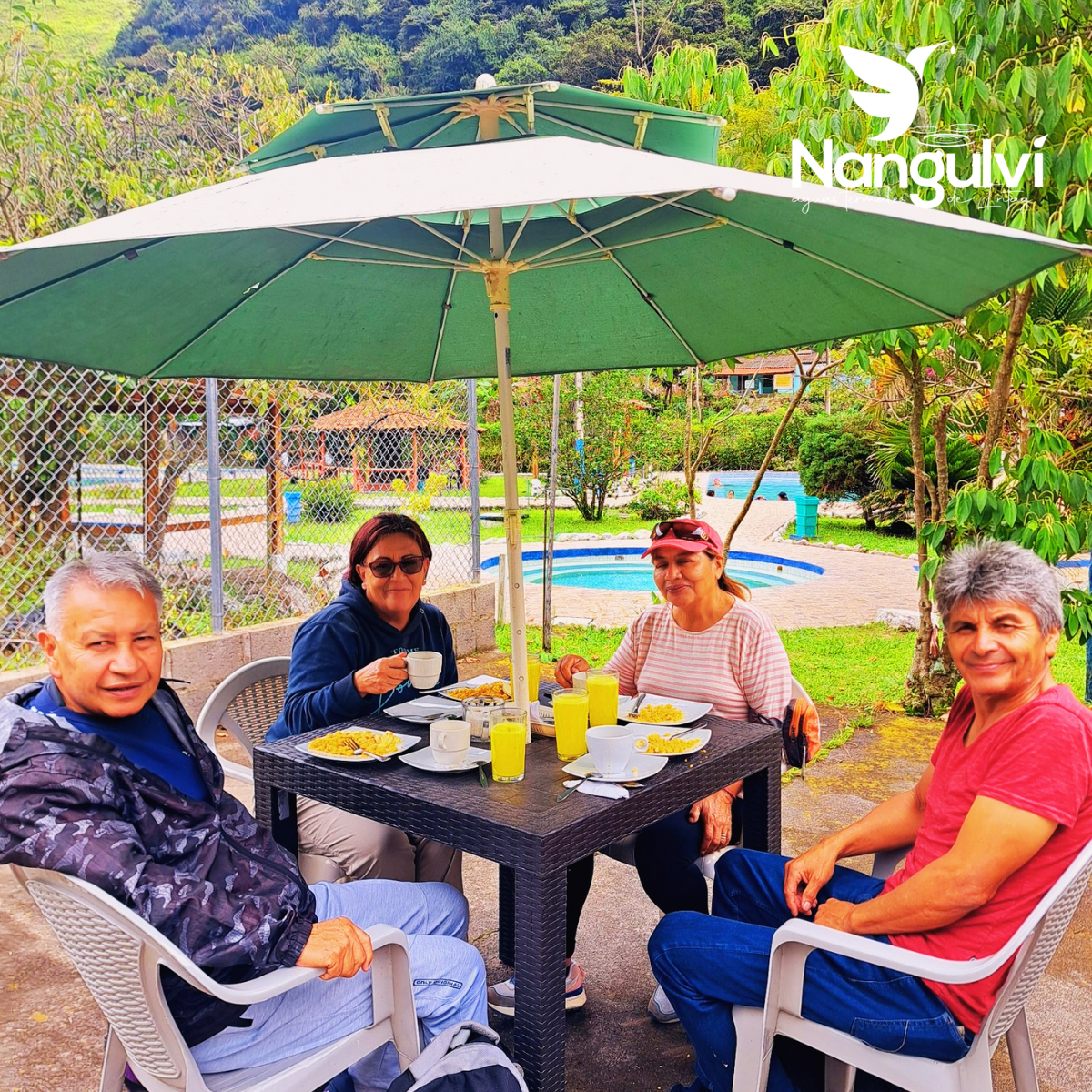 termas-nangulvi-valle-de-intag-ecoturismo-de-ecuador-22